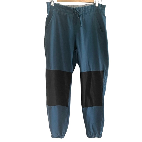 SOLD.  MEC Women’s Wanderwall Pants Size 10 - Picture 2 of 9